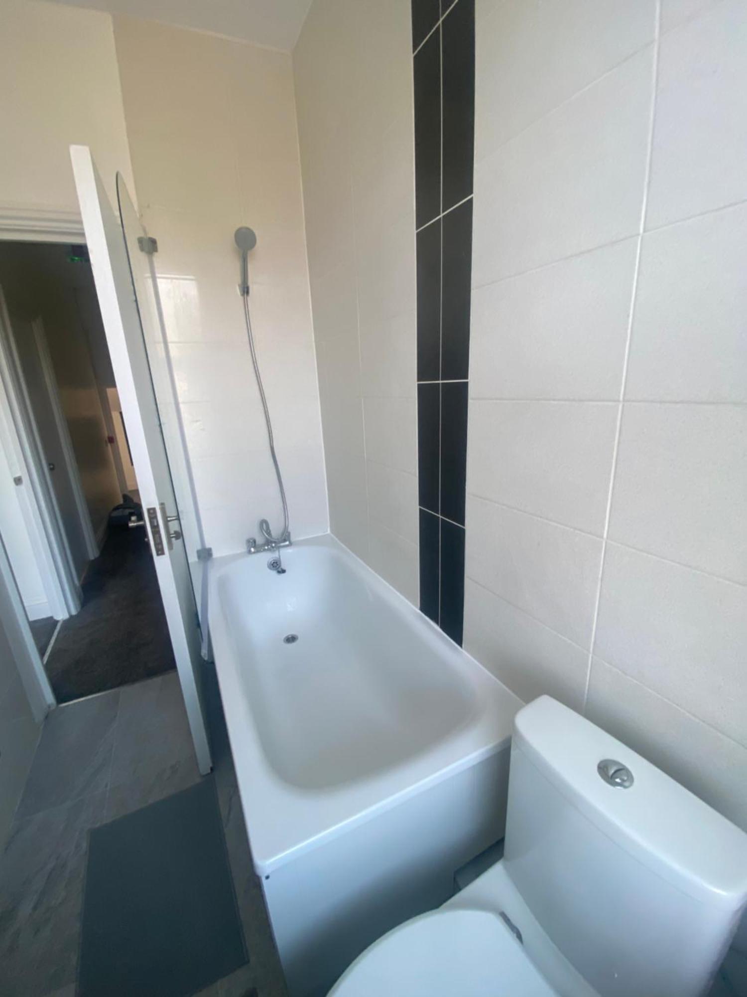 Cosy House In Newham Apartment ลอนดอน ภายนอก รูปภาพ