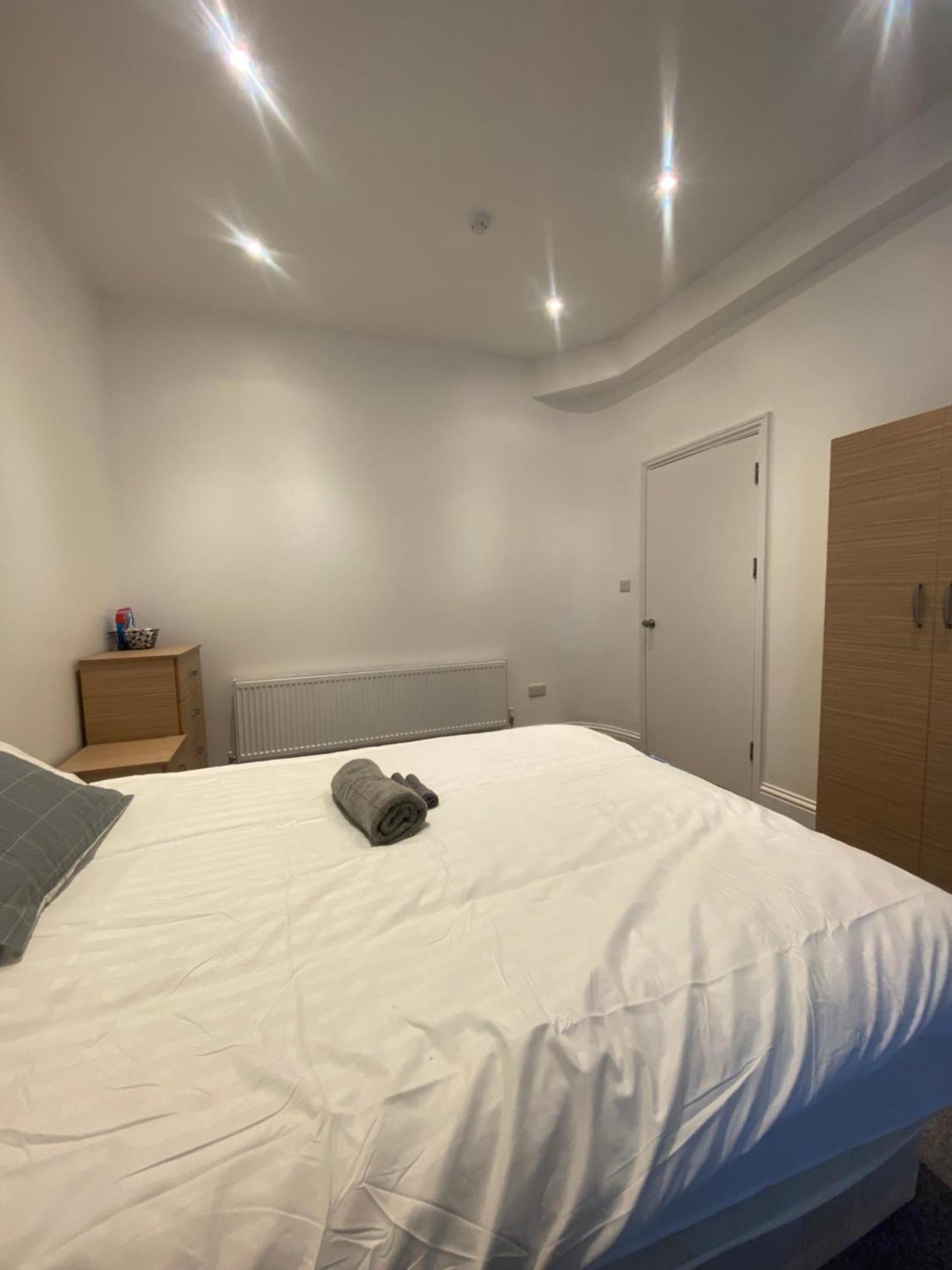 Cosy House In Newham Apartment ลอนดอน ภายนอก รูปภาพ